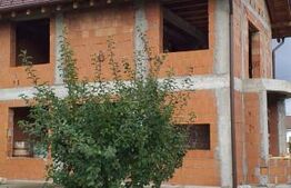 Casa 4 camere, 330 mp, teren, 1200 mp, zona Cisnadiei