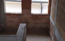 Casa 4 camere, 330 mp, teren, 1200 mp, zona Cisnadiei