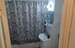 Apartament 3 camere, decomandat, zona Vasile Aaron 