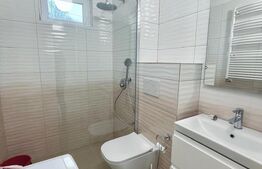 Apartament cu 3 camere, 84 mp, zona strand str.Vrancei