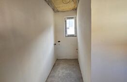 Casa cu doua corpuri de cladire