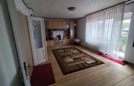 Casa cu 4 camere, 200 mp, zona centrala