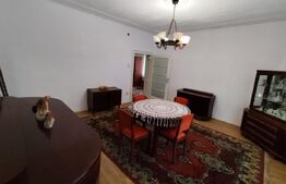 Casa cu 4 camere, 200 mp, zona centrala