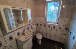 Casa cu 4 camere, 200 mp, zona centrala