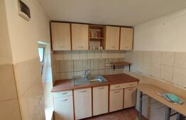 Casa cu 4 camere, 200 mp, zona centrala