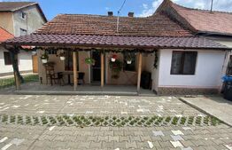 Casa cu 2 camere, 95 mp, in zona centrala