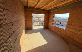 Casa cu 4 camere NOUA