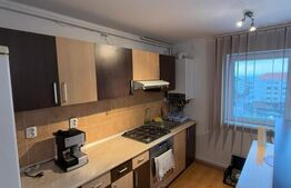Apartament de inchiriat, cu 3 camere renovate, zona Valea Aurie