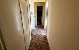 Apartament de vanzare, cu 4 camere, 77,62 mp, decomandat, zona Strand