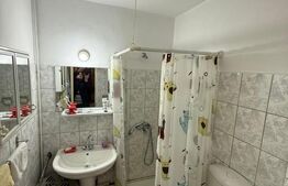 Apartament de vanzare, cu 4 camere, 77,62 mp, decomandat, zona Strand