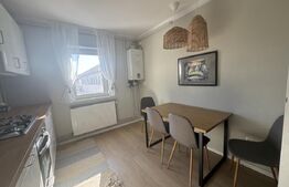 Apartament 3 camere, 65 mp, decomandat, zona Strand