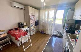 Apartament cu 3 camere semidecomandat, 47 mp, zona Calea Surii Mici
