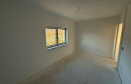 Apartament cu 3 camere, 85 mp, semidecomandat, zona Complex DaVinci