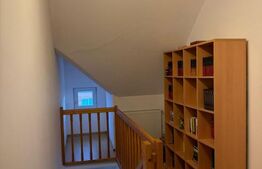 Apartament la mansarda, 4 camere, 2 bai, 91 mp, cartier Vasile Aaron