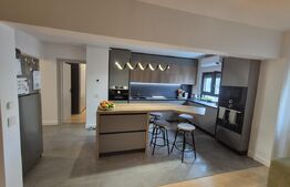 Apartament cu 4 camere, 91 mp, zona Strand