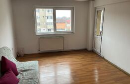 Apartament cu 3 camere, 65 mp, zona Turnisor 