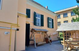 Apartament la casa,  2 camere, semidecomandat, ultracentral