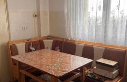 Apartament 4 camere, 80 mp, decomandat, zona Centrală