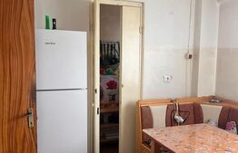 Apartament 4 camere, 80 mp, decomandat, zona Centrală