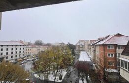 Apartament 4 camere, 80 mp, decomandat, zona Centrală