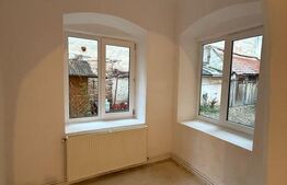 Apartament cu 3 camere, 91 mp, situat in centrul Istoric