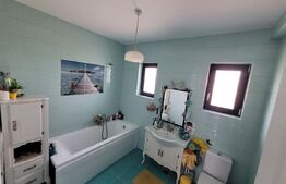 Casa de vanzare, cu 4 camere, 120 mp, zona Selimbar