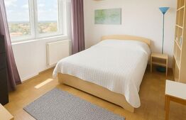 Apartament cu 3 camere, 76 mp, zona Terezian