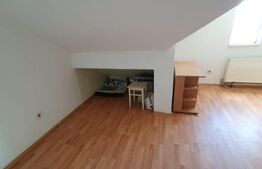 Mansardă de vanzare, cu 2 camere, 55 mp, zona Rahovei, Sibiu