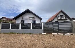  Casă individuală de vanzare, cu 4 camere, 96 mp, zona Șura Mică 