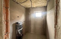  Casă individuală de vanzare, cu 4 camere, 96 mp, zona Șura Mică 