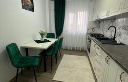 Apartament de vanzare, cu 2 camere, 59 mp, zona Strand