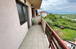 Apartament de vanzare, cu 4 camere, 98 mp, zona Ștrand 