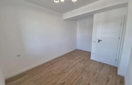 Apartament de vanzare, cu 3 camere, 70 mp, zona Ansamblul Vest Residence