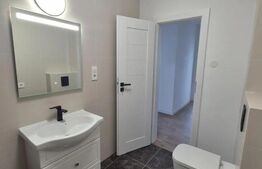 Apartament de vanzare, cu 3 camere, 70 mp, zona Ansamblul Vest Residence