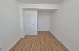 Apartament de vanzare, cu 3 camere, 69 mp, zona Ansamblul Vest Residence