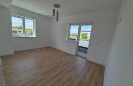 Apartament de vanzare, cu 3 camere, 69 mp, zona Ansamblul Vest Residence