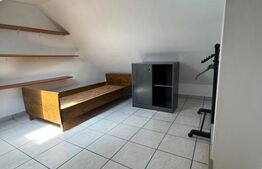 Apartament de vanzare, cu 3 camere, 115 mp, zona Tilisca