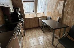 Apartament de vanzare, cu 3 camere, 65 mp, zona Vasie Aaron