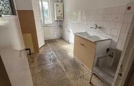 Apartament de vanzare, cu 3 camere, zona Strand