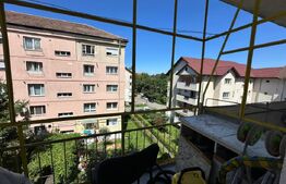 Apartament cu 3 camere, decomandat, Valea Aurie