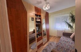 Apartament decomandat cu 3 camere și 2 balcoane, zona Vasile Aaron