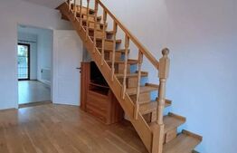 Apartament cu 4 camere, la mansarda, 107 mp, Sibiu