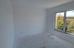 Casa cu 4 camere, curte amenajata - Sura Mica
