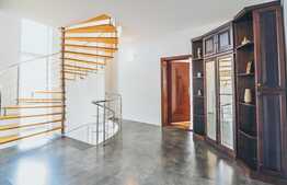 Casa deosebita de vanzare in Sibiu pretabila pentru pensiune sau sediu de firma