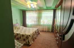 Apartament 3 camere, 80 mp, la casa, zona Centrala 