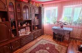 Apartament 3 camere, 80 mp, la casa, zona Centrala 