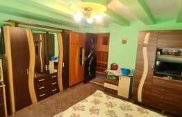 Apartament 3 camere, 80 mp, la casa, zona Centrala 