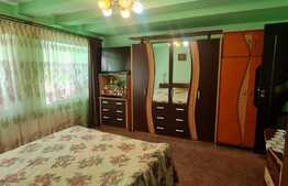 Apartament 3 camere, 80 mp, la casa, zona Centrala 