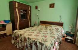 Apartament 3 camere, 80 mp, la casa, zona Centrala 