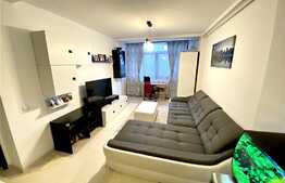 Apartament 2 camere, semidecomandat, zona Vasile Aaron